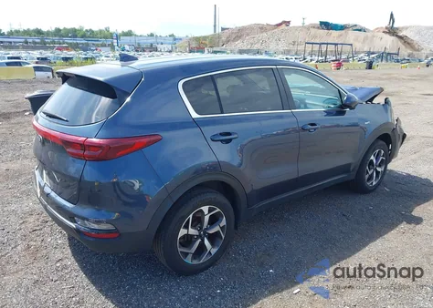 2020 Kia Sportage Lx z USA, uszkodzony, nr VIN KNDPMCAC4L7734665
